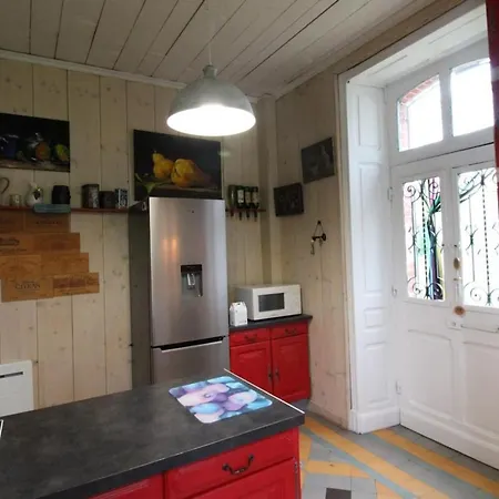 Gite Independant Au Coeur Des Volcans D'auvergne Avec Jardin Privatif, Cheminee Et Randonnees A Proximite - Fr-1-742-549 Holiday home *
